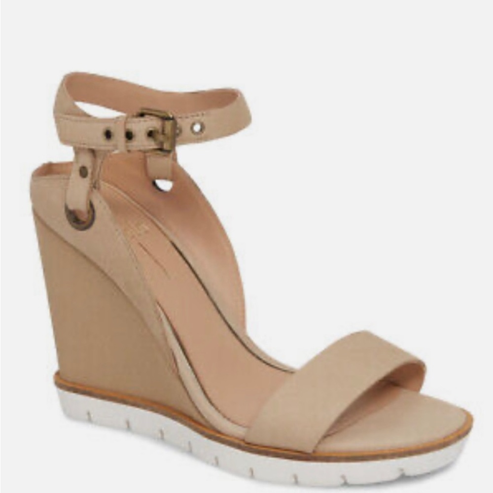Paola Wedge Cream heels never worn